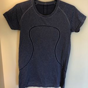 Lululemon Swiftly Tech Short sleeve size 10